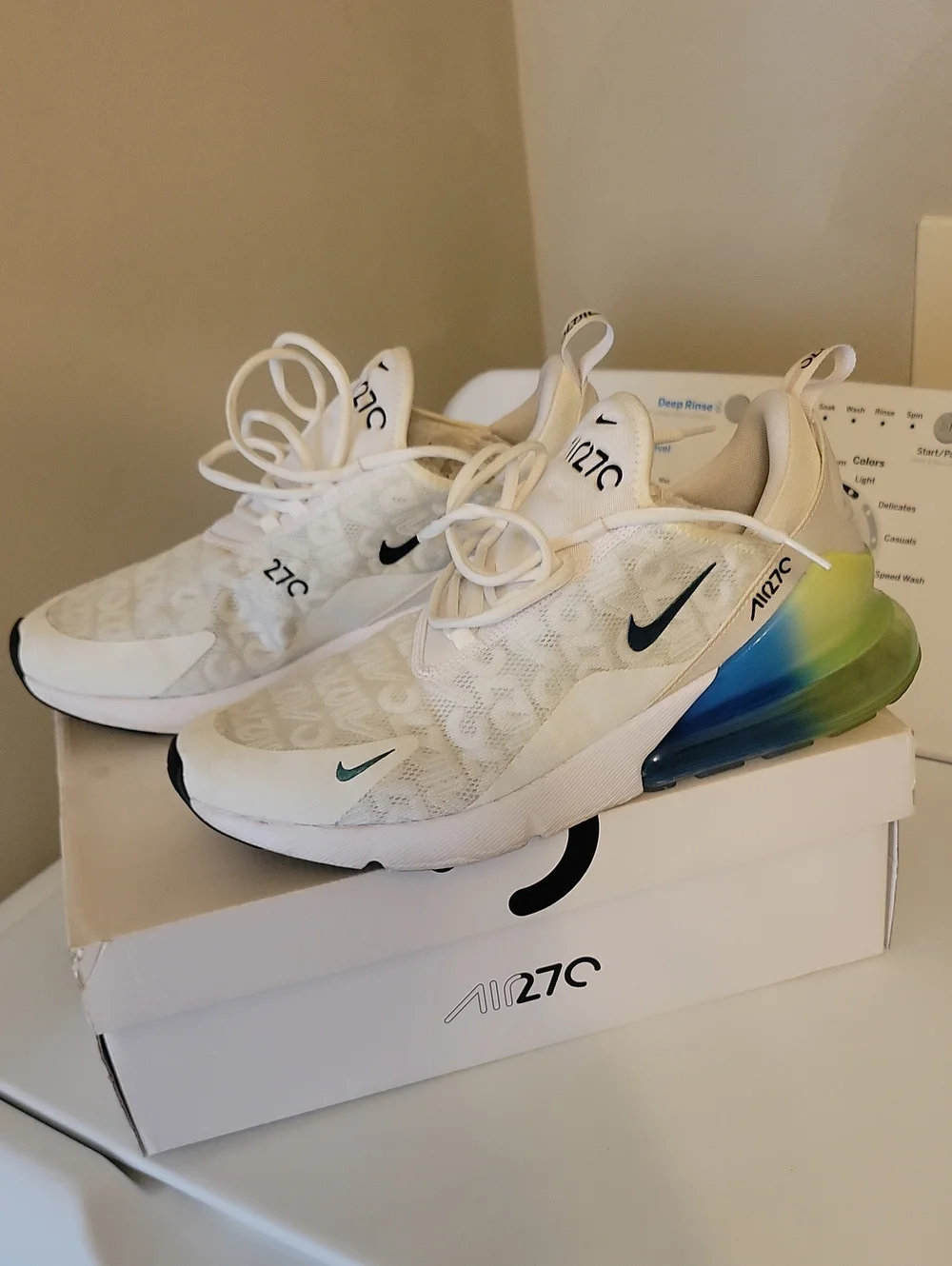 Air Max 270 SE Size 12 Used W/box